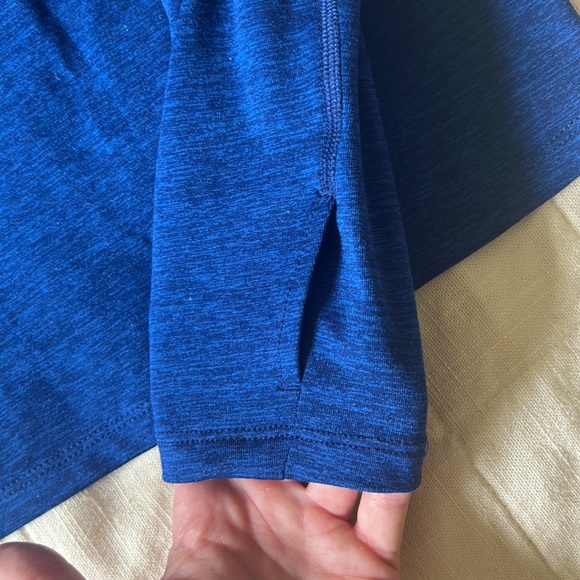 Nike Quarter Zip. Women’s size Medium - Picture 5 of 5